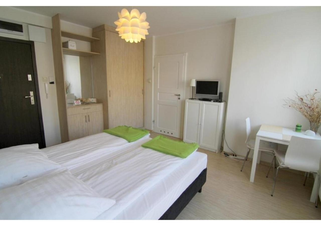소포트 Yellow House Lodging 아파트 외부 사진