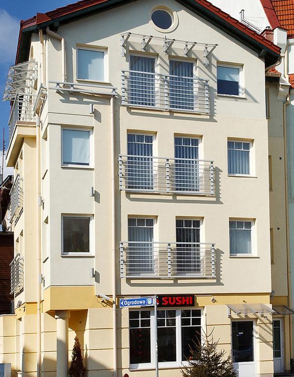 소포트 Yellow House Lodging 아파트 외부 사진
